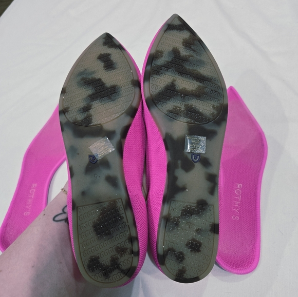 Rothy’s Pointed Bright Pink Slip Ons Size 9 - Picture 7 of 7